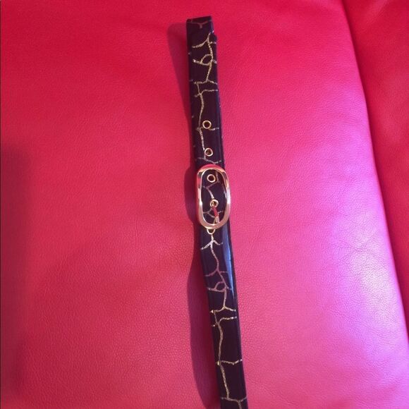 Black and gold patterned dress - Picture 7 of 7